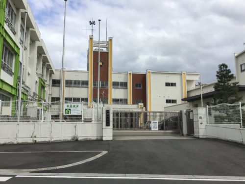 岩出市立上岩出小学校 862m(周辺)