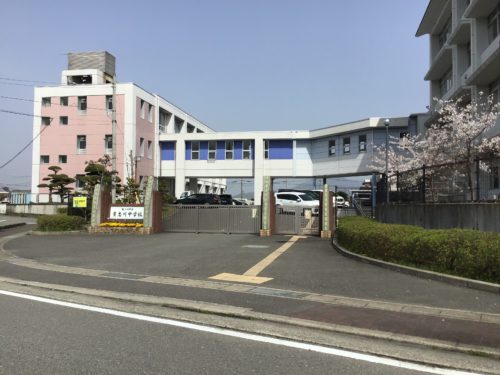紀の川市立貴志川中学校 1296m(周辺) 紀の川市立貴志川中学校 1296m(周辺)