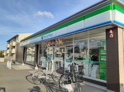 ファミリーマート福島店711ｍ