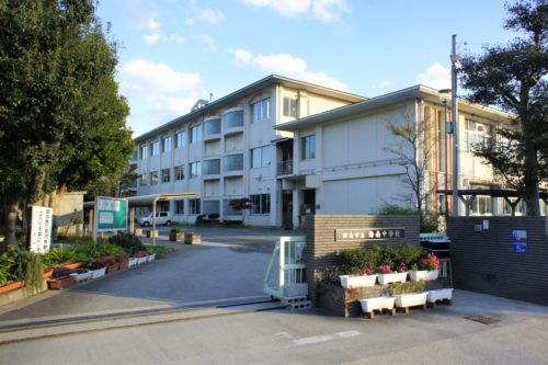 海南市立海南中学校 272m(周辺) 海南市立海南中学校 272m(周辺)