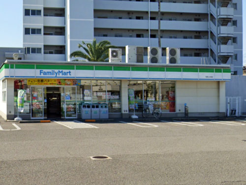 ファミリーマート和歌山古屋店592m ファミリーマート和歌山古屋店592m